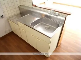 ルーベデンス77B【205号室】のキッチン