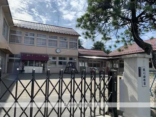 セイバリー A【2階】の周辺