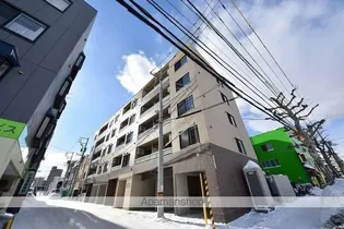 北海道札幌市豊平区平岸三条4丁目【マンション】の外観