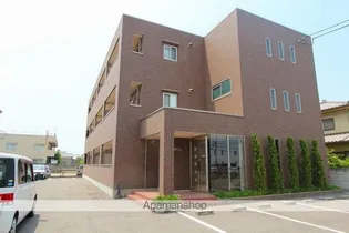 グロリアス【3階】の外観