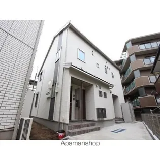 ルミナスクレスト【1階】の外観