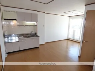 ベルデュール白羽C【202号室】の居間