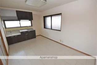 高田グランドマンション【3階】の居間