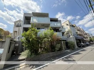 グランデュオ柿の木坂【1階】の外観