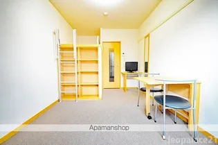 レオパレスラビホワ23【303号室】の居間