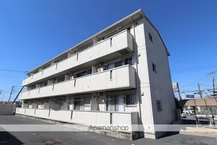 カンピエーレ【1階】の外観