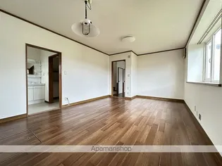 鹿部町1棟2戸【奥号室】の内装