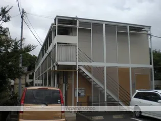 レオパレスラ ポールの画像