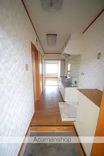 ワンダーランド【202号室】の玄関