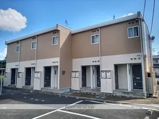 レオパレスグリーンパル滝道【102号室】の外観