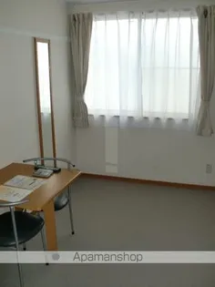 レオパレスア・ヴォルテ【205号室】の居間