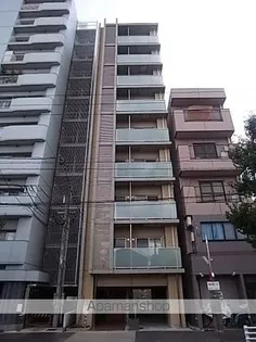 AXIS【2階】の外観