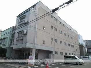 アヴァンセ本町【102号室】の外観