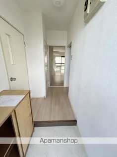 アマン狭山台【2階】の玄関