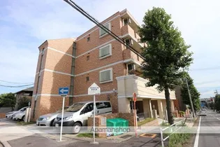 アールズヒルズ社台の画像