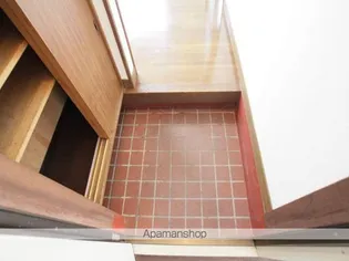 ファミールサンワ今町【203号室】の玄関