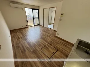 サニー神宮の森【1階】の内装