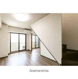 シェル中野弥生町【9階】の居間