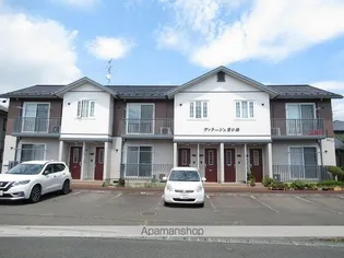 ヴィラージュ室小路【2階】の外観