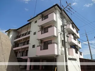 グランドハイツ【3階】の外観