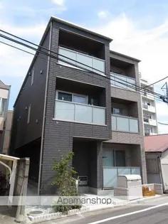 シャーメゾン真栄【2階】の外観