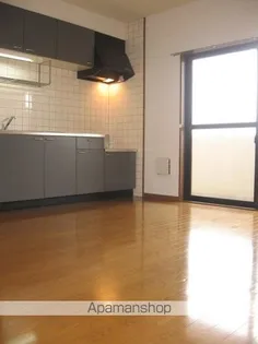 コンフォート二又瀬【702・号室】の居間