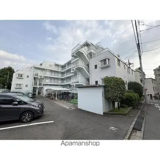 エスカイア千歳船橋【1階】の外観