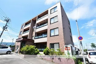 M GRANGEの画像