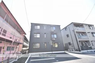 DーROOM小田原8丁目III【3階】の外観