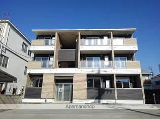 サニーフラット【3階】の外観