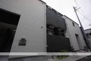 BLUE TOPAZ【2階】の外観