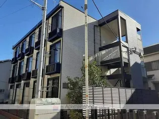 レオパレス新山下【2階】の外観