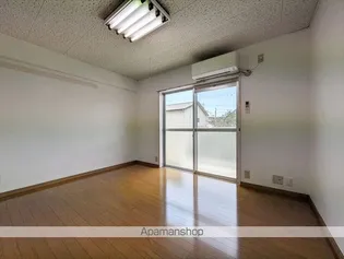 サンリバー南方 B棟【2階】の居間