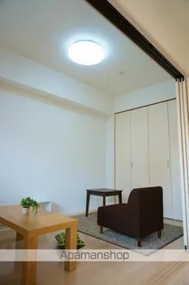 ニューリバー大名【402号室】の居間