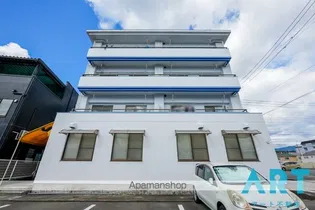 ソレイユ鷹ノ子駅前の画像