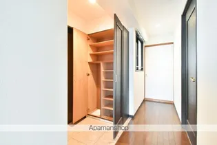 シティマンション久留米Ⅴ【1008号室】の玄関