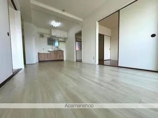 グランドヴィレッジ田吉【4階】の居間