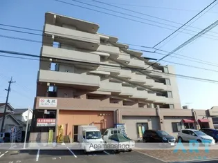 駅前マンション田窪の画像
