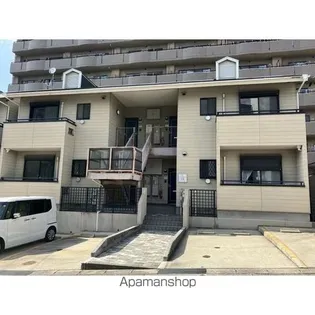 リーフレジデンス 東館【2階】の外観