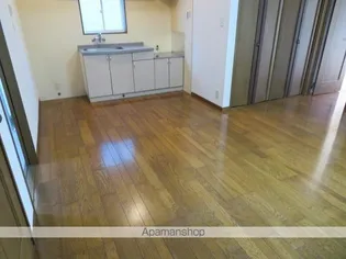 スコラコート【101号室】の居間