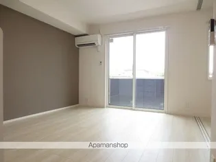 ウエストヴィレッジⅣ【1階】の居間