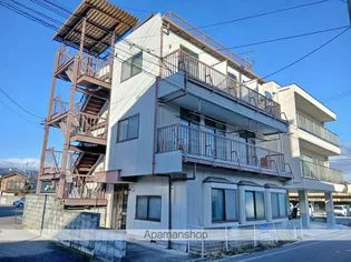 長野県長野市大字鶴賀緑町【アパート】の外観