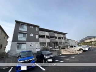 シャンポール【3階】の外観