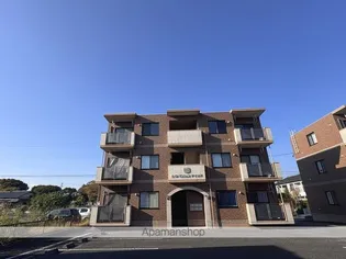 ヒーローマンションアイリス【302号室】の外観