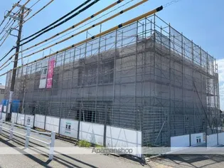 シャディ【2階】の外観