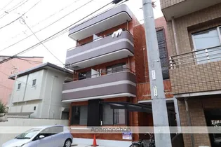 メゾン山本【3階】の外観