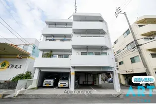 グリーンコート【3階】の外観