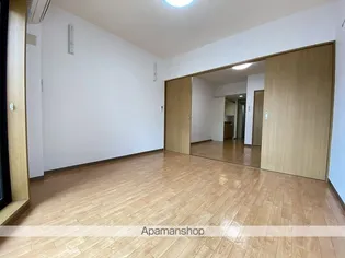 メイテラッセ中島丁【1階】の内装