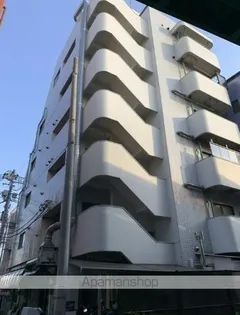 メゾン・ド・コンドウ【2階】の外観