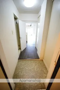 秀和神宮レジデンス【3階】の玄関